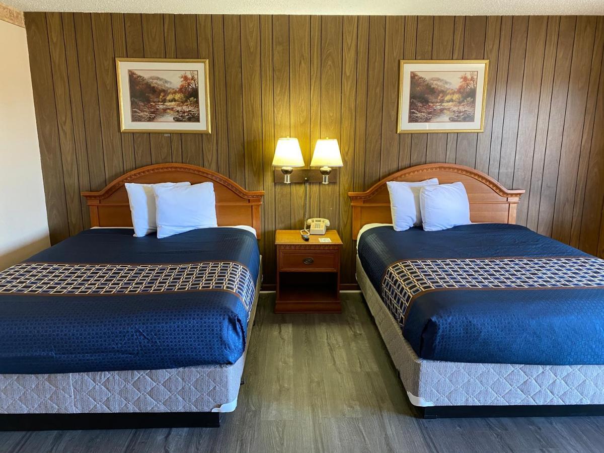 Western Skies Motel Кларендон Екстер'єр фото